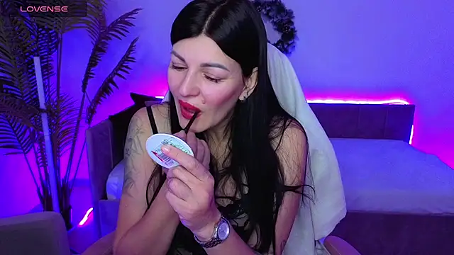 Snapshot of O1d_Lady chatting on 12.19.25 O1d Lady online show from 12.19.25