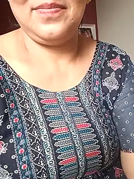 Snapshot of angel_ridhi chatting on 07.13.26 angel ridhi online show from 07.13.26