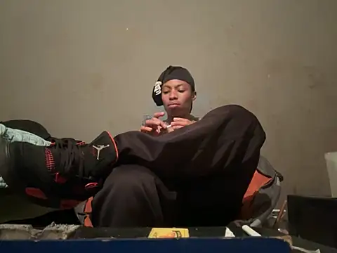 Tookey012 online show from 09.24.25