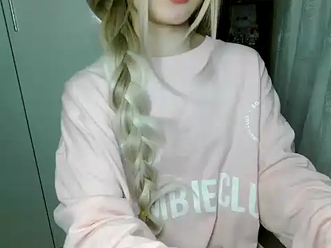 Annabelle-e online show from 03.03.26