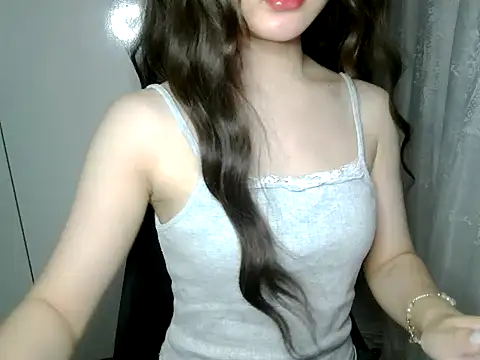 Snapshot of Annabelle-e chatting on 07.20.26 Annabelle-e online show from 07.20.26