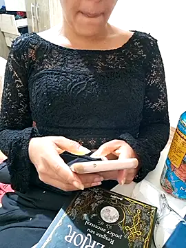 euahotmarii20 online show from 09.25.25