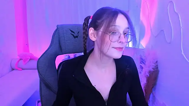 Snapshot of JenniferKiim chatting on 02.01.26 JenniferKiim online show from 02.01.26