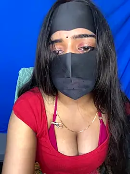 Snapshot of DesiSexyMonika chatting on 09.15.25 DesiSexyMonika online show from 09.15.25