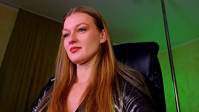 MysticVenus  online show from 02.12.26