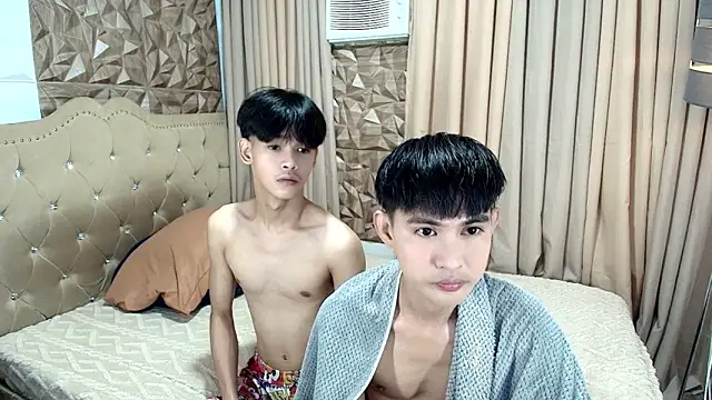 xxxhugecocktwinkxxx online show from 05.09.26
