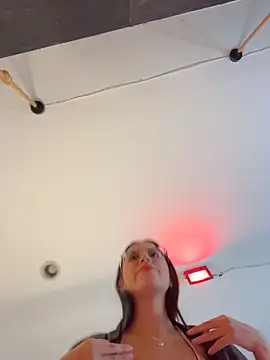 Juanita-Diaz online show from 12.20.25