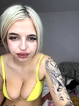 Steffi Snowbunny online show from 10.08.25