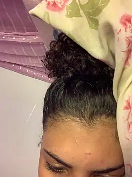 Snapshot of luluzinhax chatting on 02.11.26 luluzinhax online show from 02.11.26