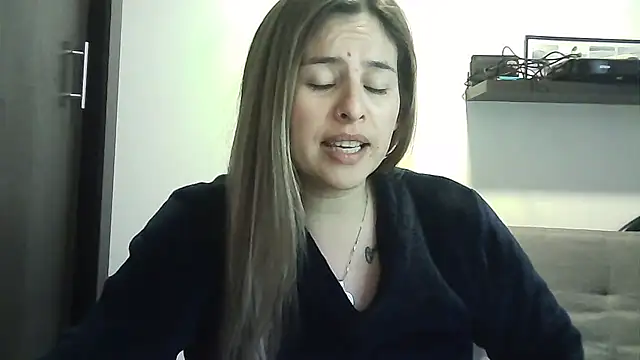 Snapshot of Valery__Rouse_ chatting on 05.03.26 Valery Rouse online show from 05.03.26