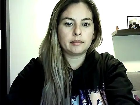 Snapshot of Valery__Rouse_ chatting on 06.01.26 Valery Rouse online show from 06.01.26