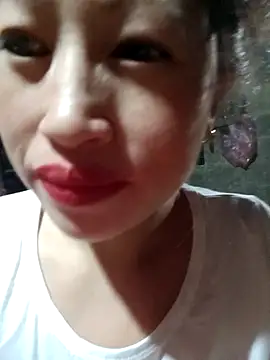 Snapshot of VanGau031694 chatting on 10.10.25 VanGau031694 online show from 10.10.25