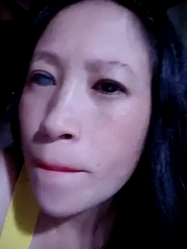 Snapshot of VanGau031694 chatting on 10.17.25 VanGau031694 online show from 10.17.25