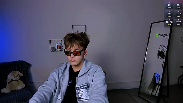 travis wolf  online show from 09.15.25