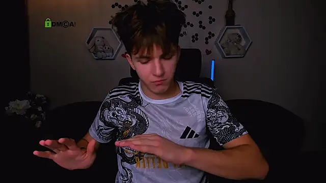 travis wolf  online show from 09.20.25