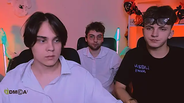 travis wolf  online show from 10.26.25