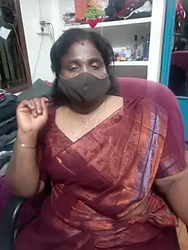 Snapshot of Tamil_Kavitha10 chatting on 04.18.26 Tamil Kavitha10 online show from 04.18.26