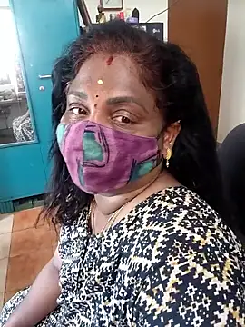 Snapshot of Tamil_Kavitha10 chatting on 04.28.26 Tamil Kavitha10 online show from 04.28.26
