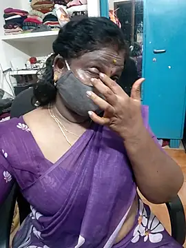 Snapshot of Tamil_Kavitha10 chatting on 04.29.26 Tamil Kavitha10 online show from 04.29.26