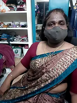 Snapshot of Tamil_Kavitha10 chatting on 05.02.26 Tamil Kavitha10 online show from 05.02.26