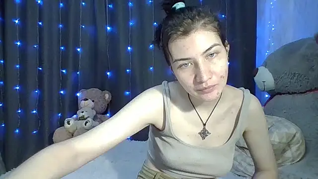 Snapshot of Nancy_Luna chatting on 10.10.25 Nancy Luna online show from 10.10.25
