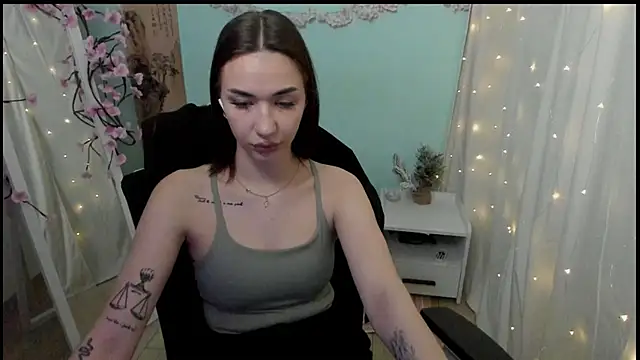 Snapshot of Bella_Night4 chatting on 03.18.26 Bella Night4 online show from 03.18.26