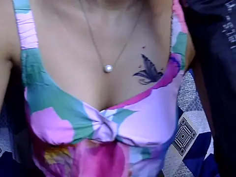 Riva arora01 online show from 11.22.25