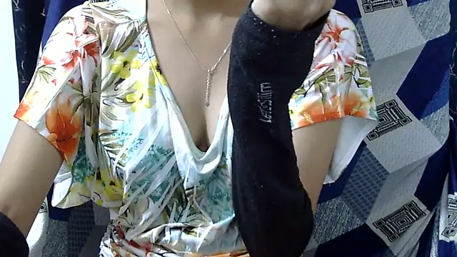Snapshot of Riva_arora01 chatting on 05.31.26 Riva arora01 online show from 05.31.26