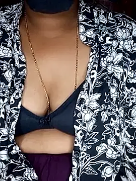 Snapshot of SindhuHappy chatting on 09.11.25 SindhuHappy online show from 09.11.25