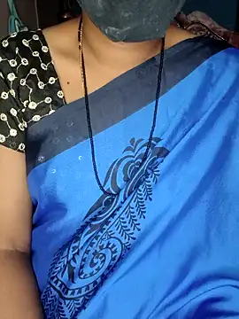 Snapshot of SindhuHappy chatting on 11.20.25 SindhuHappy online show from 11.20.25