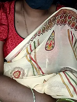 Snapshot of SindhuHappy chatting on 11.27.25 SindhuHappy online show from 11.27.25