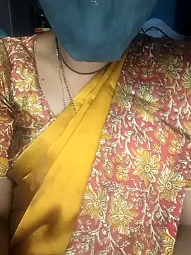 Snapshot of SindhuHappy chatting on 12.19.25 SindhuHappy online show from 12.19.25