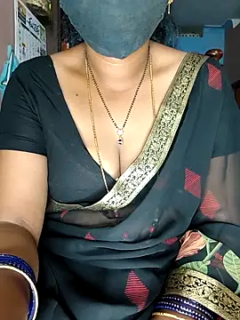 Snapshot of SindhuHappy chatting on 05.13.26 SindhuHappy online show from 05.13.26