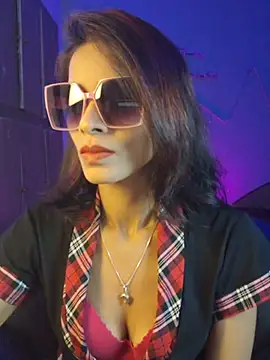 royeoy22 online show from 05.10.26