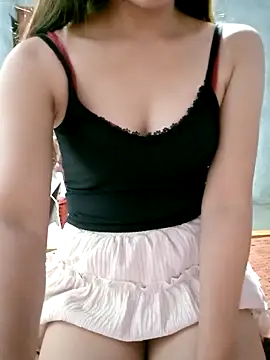 mymy06 online show from 10.21.25