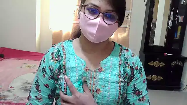 Elena cruz5 online show from 12.22.25