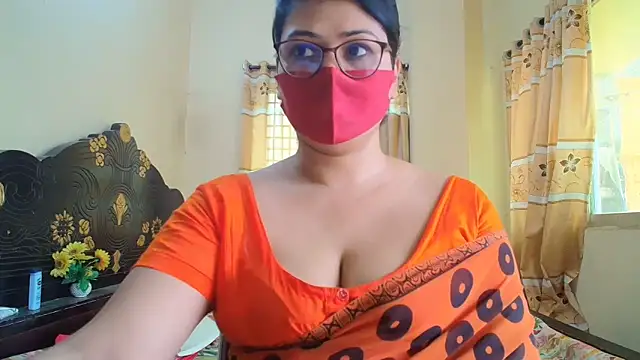 Snapshot of Elena_cruz5 chatting on 06.06.26 Elena cruz5 online show from 06.06.26