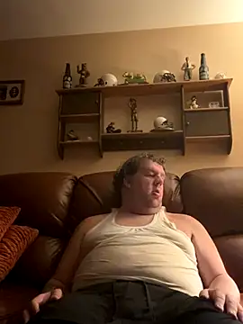 Stephanie1984 online show from 10.31.25