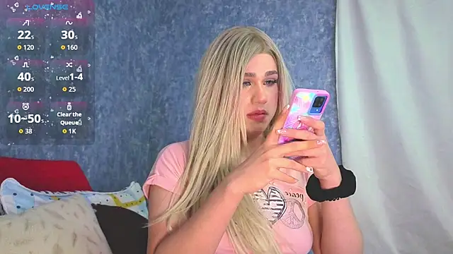 saraah queen1 online show from 03.04.26