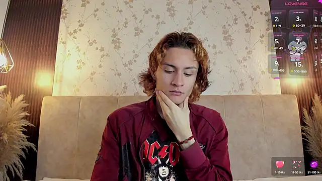 DarcyCullen online show from 09.20.25