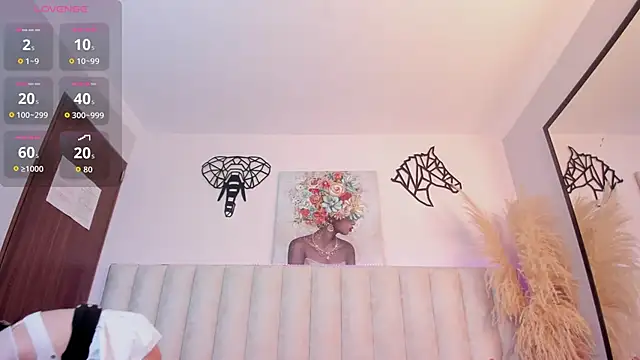 Nina Ford online show from 04.13.26