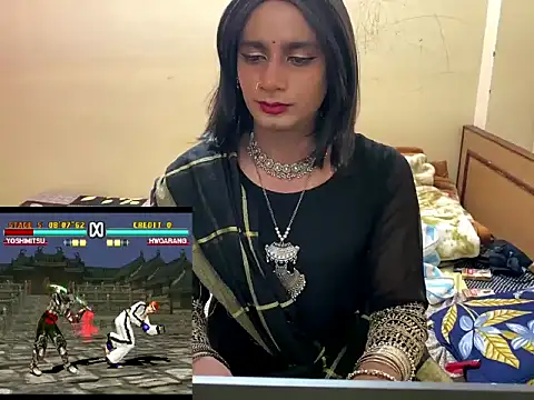 LuvLayla online show from 12.20.25