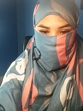 Nayla-Mouna online show from 10.30.25