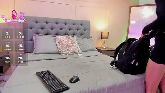 Snapshot of ALICESANDOVAL chatting on 10.02.25 ALICESANDOVAL online show from 10.02.25