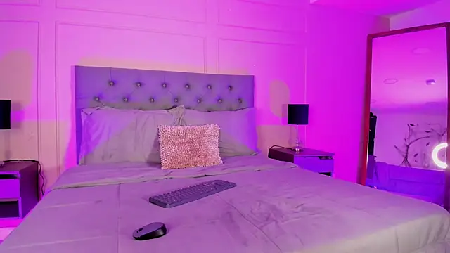 Snapshot of ALICESANDOVAL chatting on 11.14.25 ALICESANDOVAL online show from 11.14.25