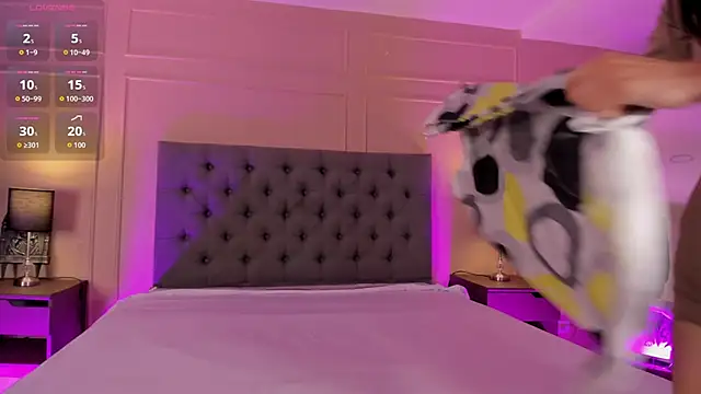 Snapshot of ALICESANDOVAL chatting on 11.22.25 ALICESANDOVAL online show from 11.22.25