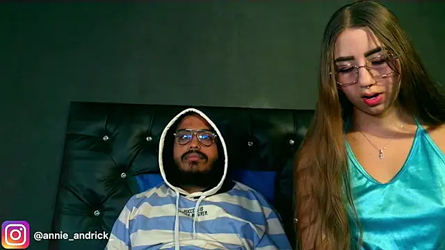  leda swan  online show from 12.01.25