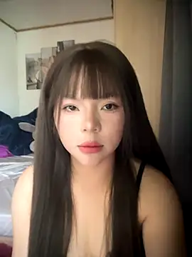 SarahBeii online show from 10.12.25