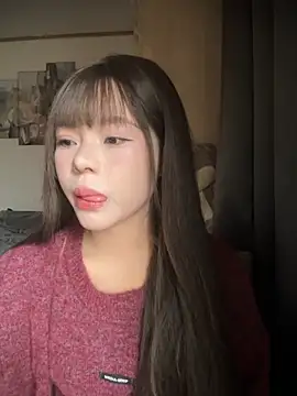 SarahBeii online show from 12.03.25