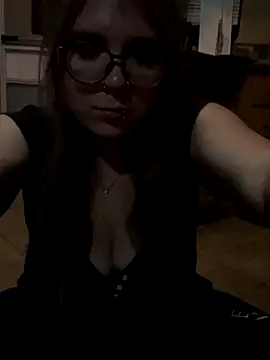 Snapshot of adventuresinsky chatting on 10.20.25 adventuresinsky online show from 10.20.25